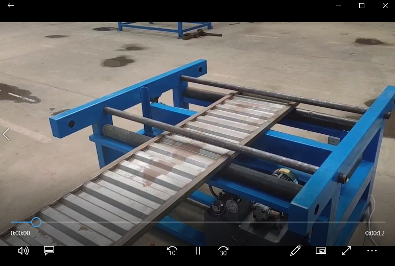 車(chē)廂門(mén)校直機