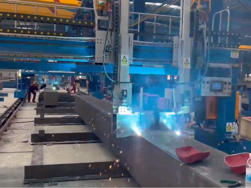 箱型柱自動(dòng)焊設備